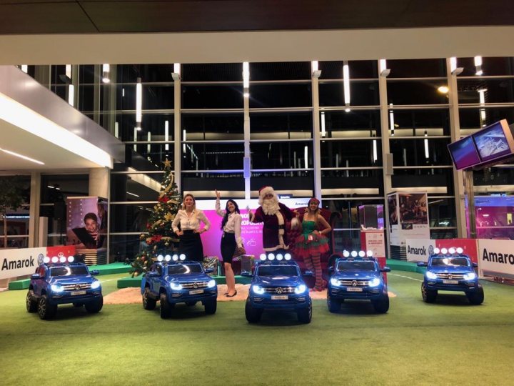 STAND AMAROK Navidad 2018 / Mini Amarok pre embarque aeropuerto de Ezeiza 