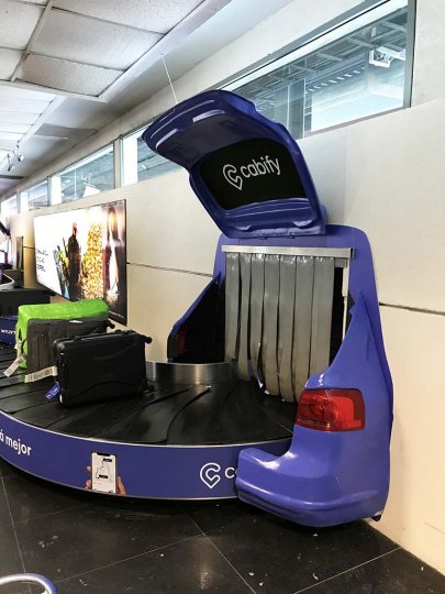 CABIFY ACCION EN CINTAS DE ARRIBOS 